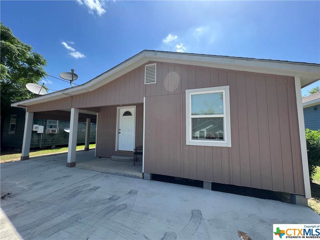 1014 Julius Street - Photo 1