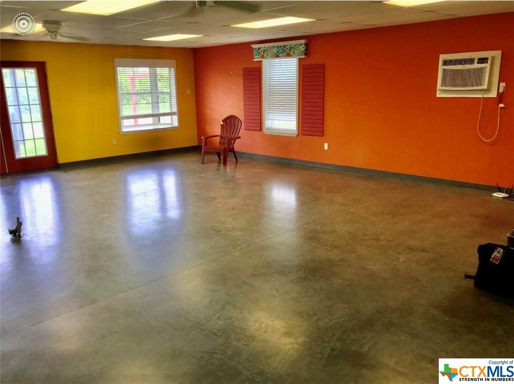 211-215 Adams Avenue - Photo 1