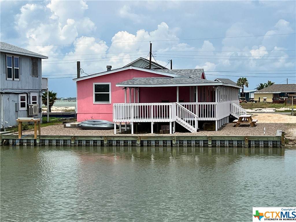 120 Lakeview - Photo 1