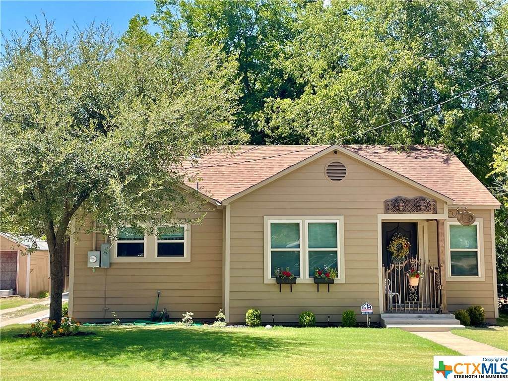 1501 Barton Avenue - Photo 1