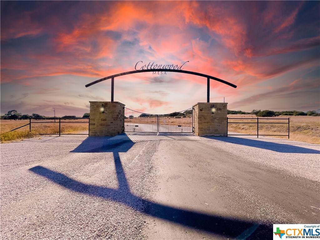 Lot 23 Cottonwood Mesa Drive - Photo 1