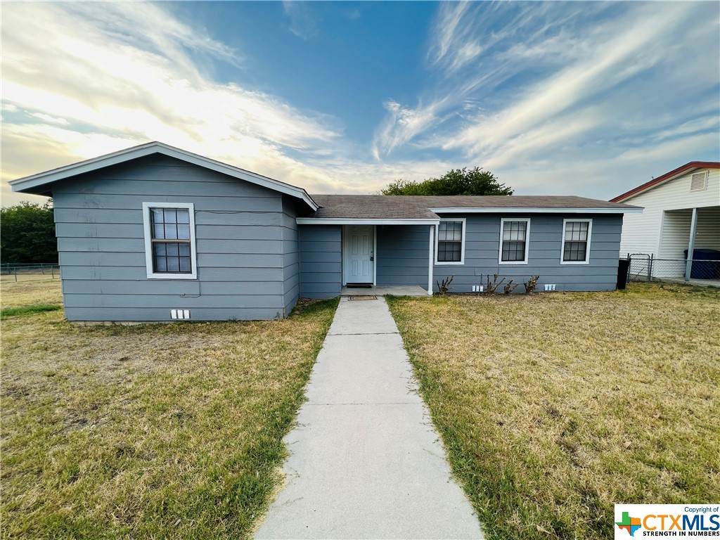801 Hackberry Street - Photo 1