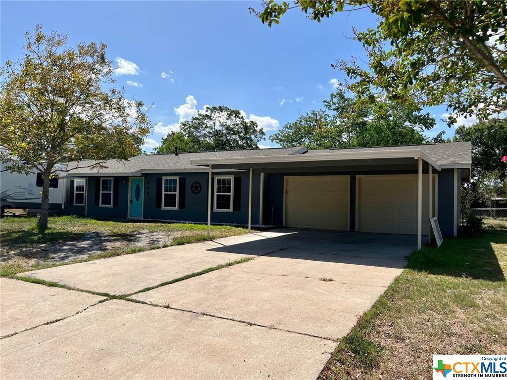 404 Hurst Street - Photo 1
