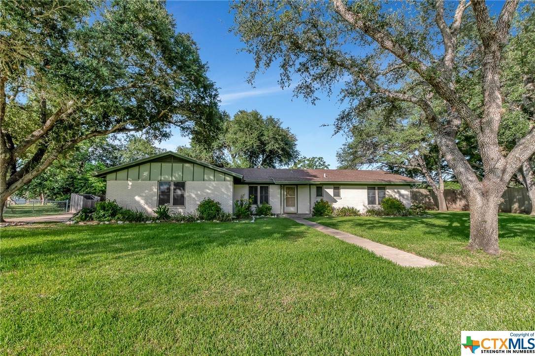 106 Aberdeen Street - Photo 1