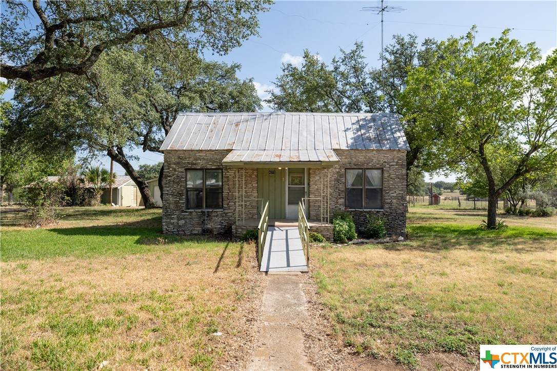 4272 Fm 2484 - Photo 1