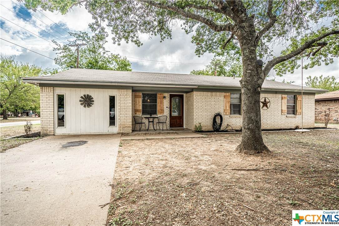 301 Shady Lane - Photo 1
