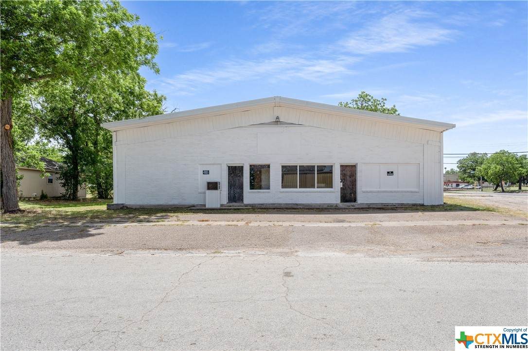 14 10th Street - Photo 1