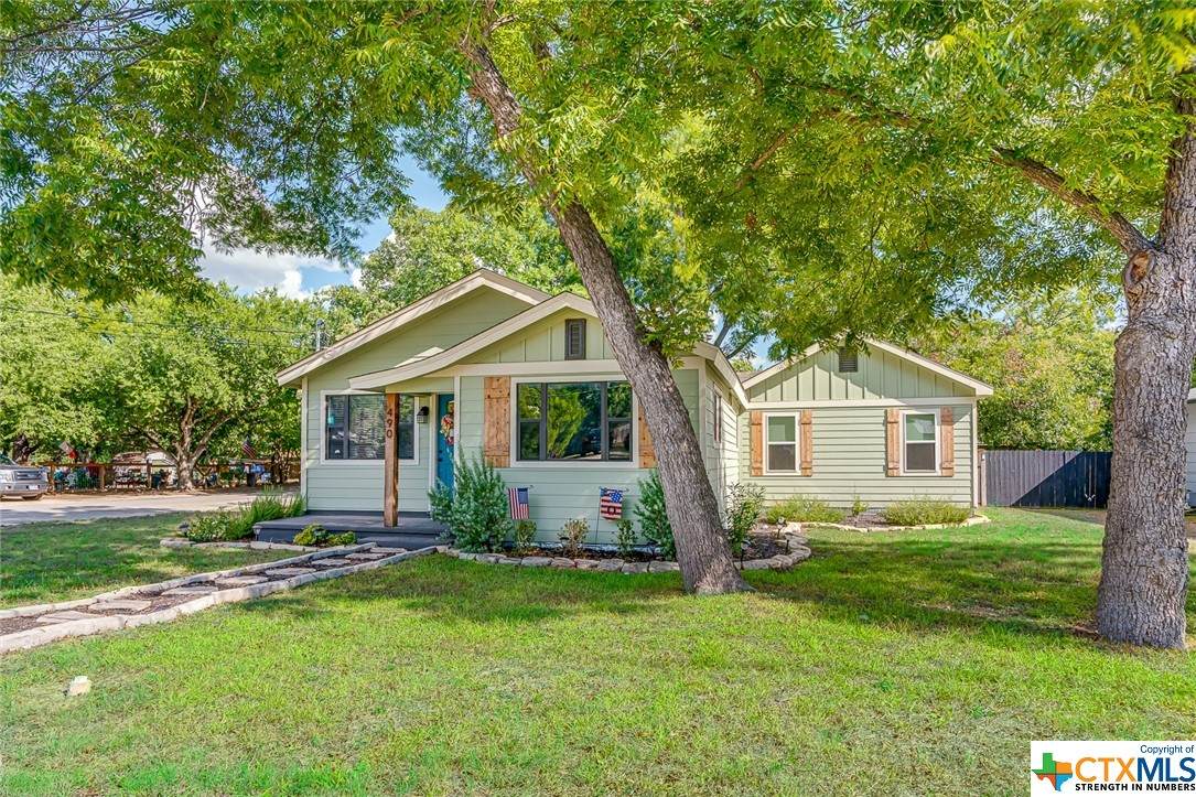 490 Dittlinger Street - Photo 1