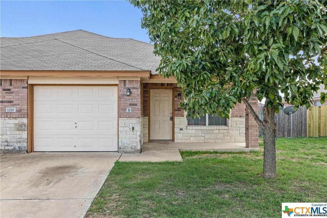 1210 Cinch Drive - Photo 1
