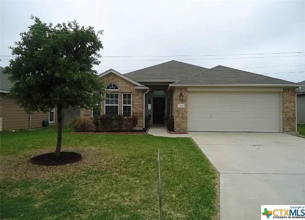 7819 Redbrush - Photo 1