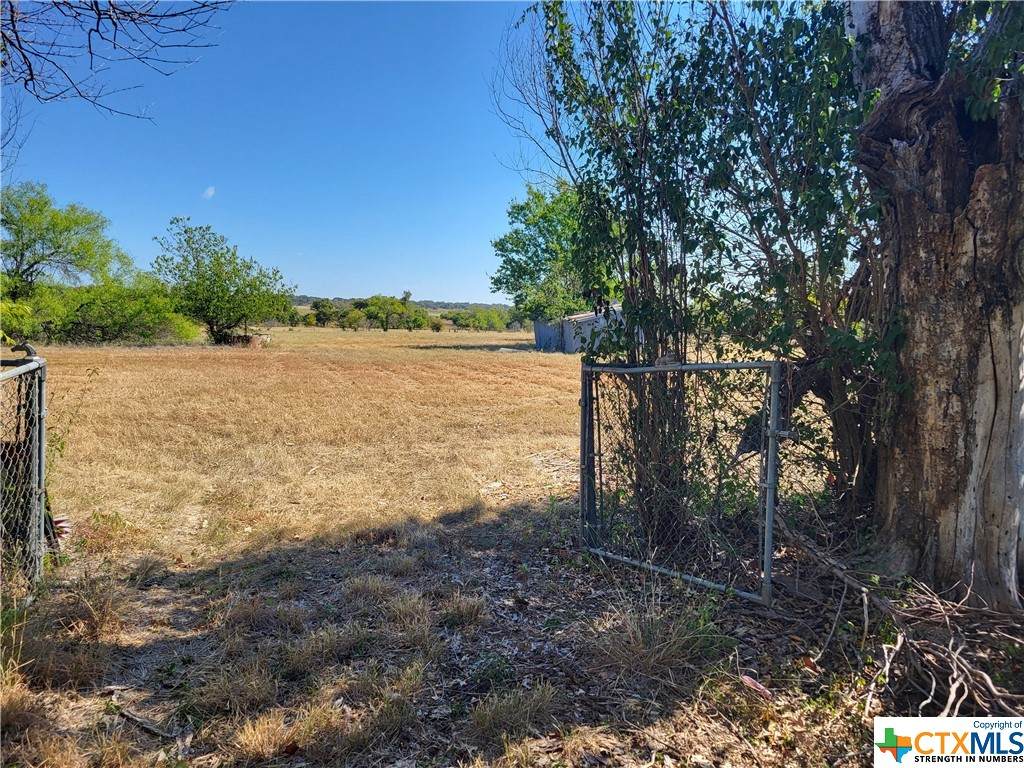 411 Love Avenue - Photo 1