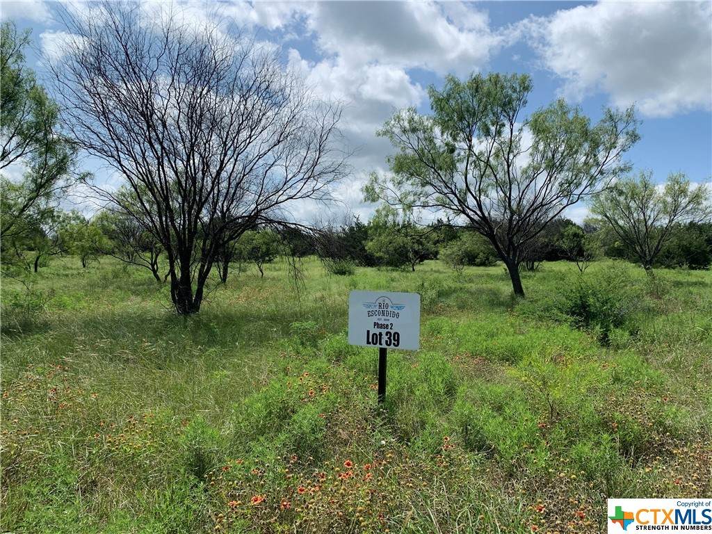 2160 Private Road 42110 - Photo 1