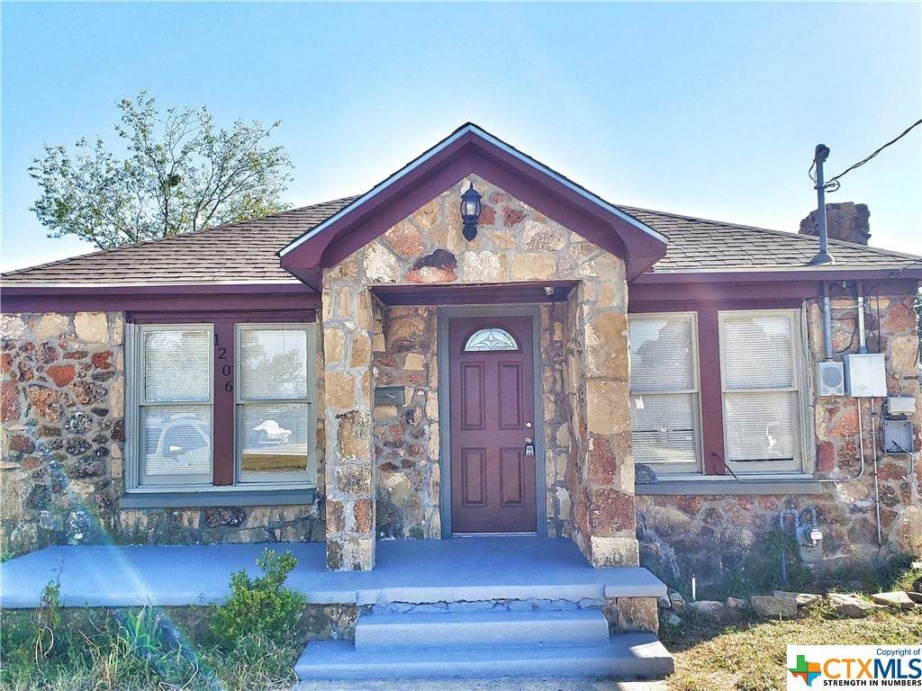 1206 Waco Street - Photo 1