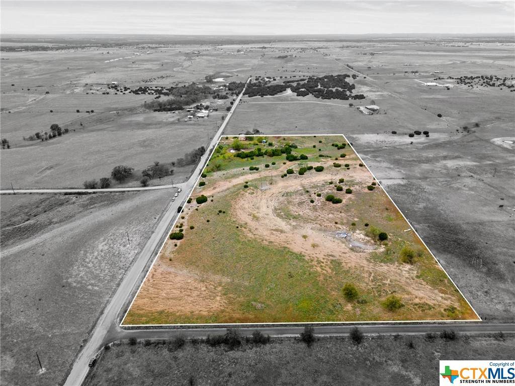 1409 County Road 213 - Photo 1