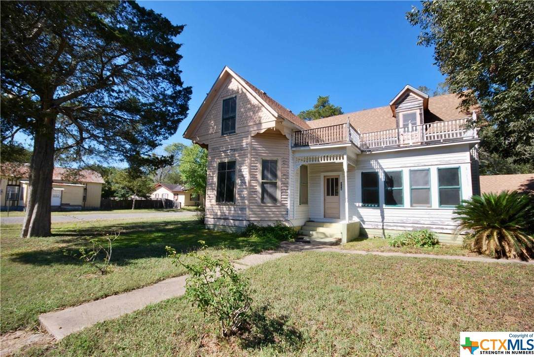 306 Nelson - Photo 1