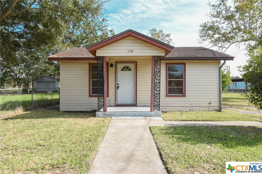 210 Willard Street - Photo 1