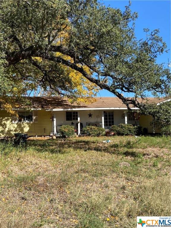 2095 Davis Street - Photo 1
