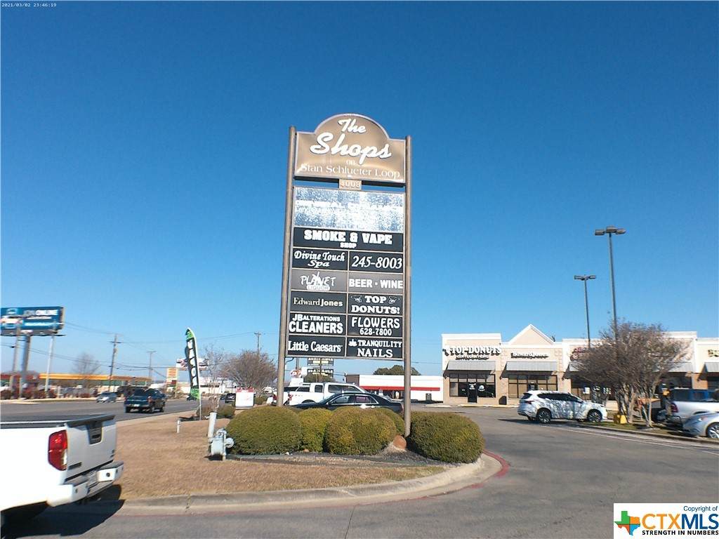 4008 Stan Schlueter Loop - Photo 1