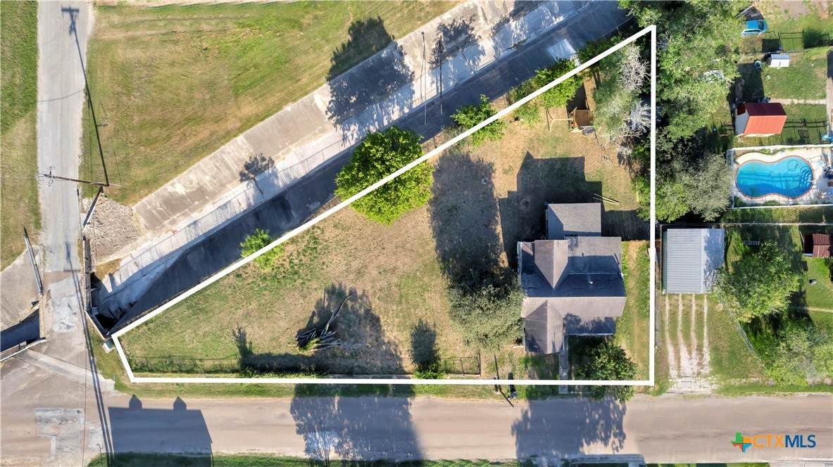 205 Valley Street - Photo 1