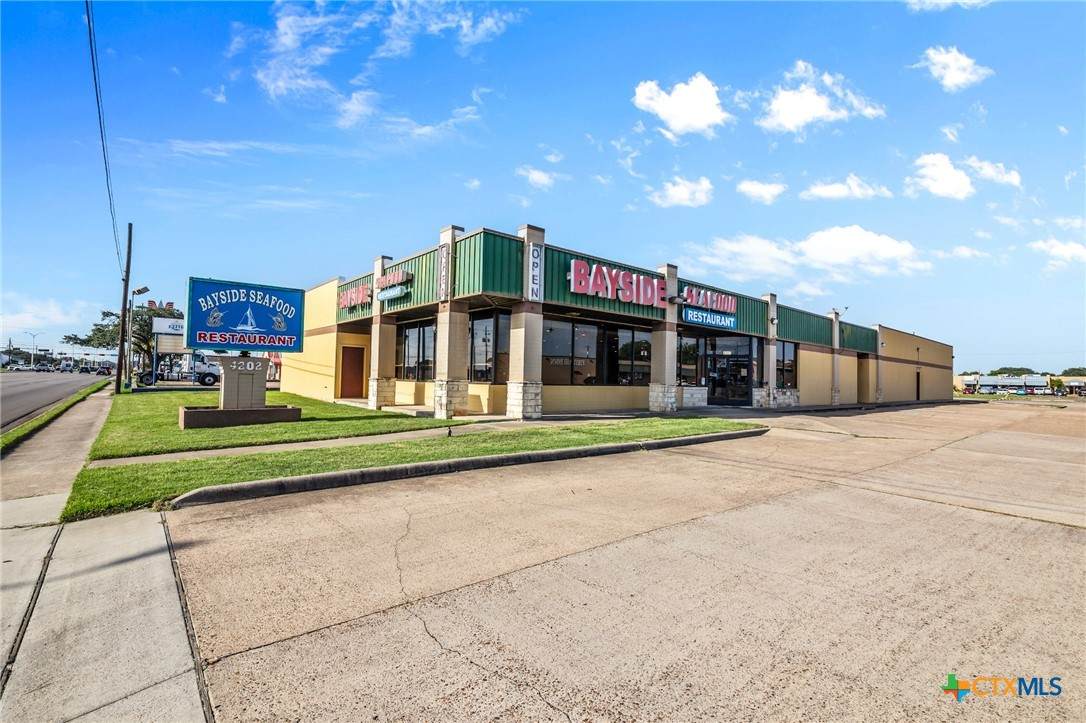 4202 Navarro Street - Photo 1