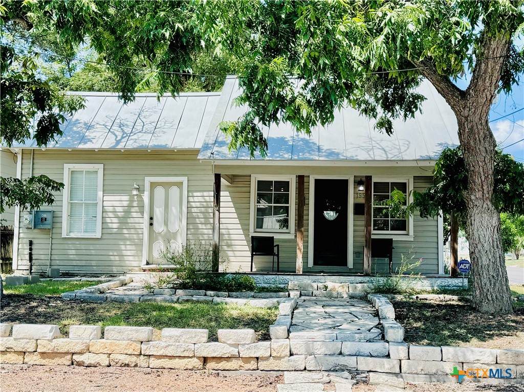 195 Coll Street - Photo 1