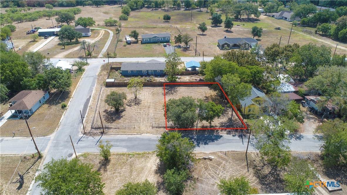 220 Daisy Avenue - Photo 1