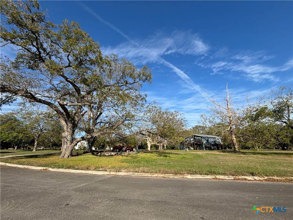 67 Hampton Drive - Photo 1
