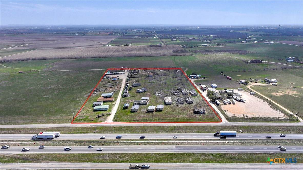 8205 Interstate 10 - Photo 1