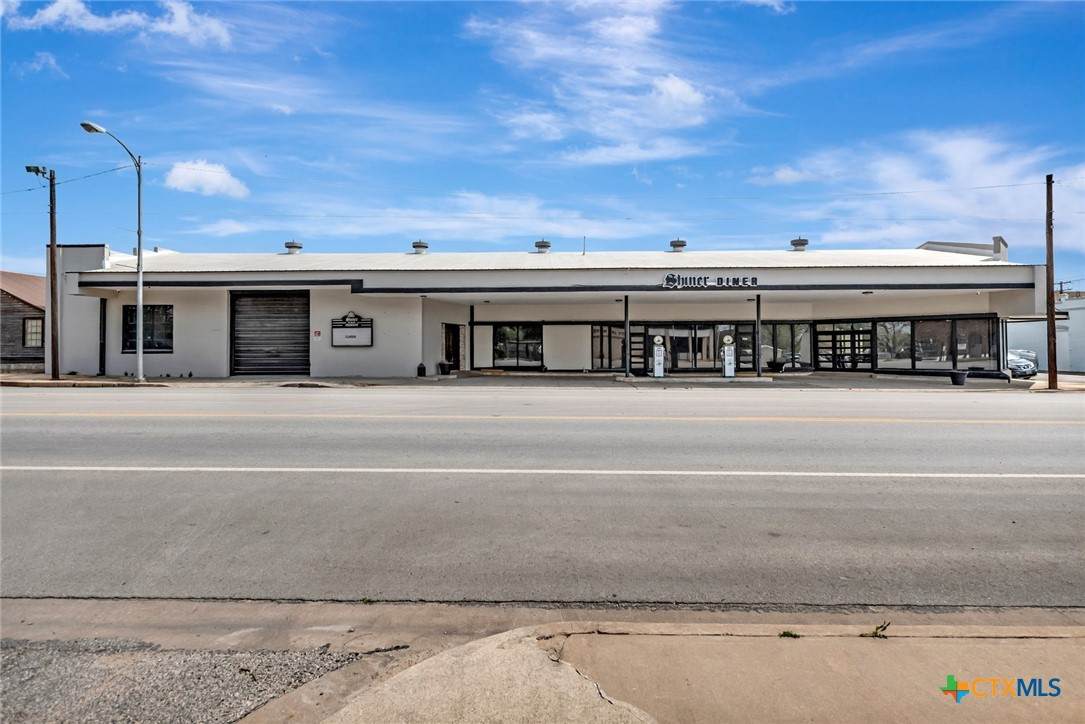 803 Avenue E - Photo 1