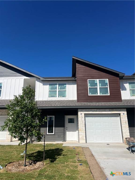 1814 Royal Loop - Photo 1