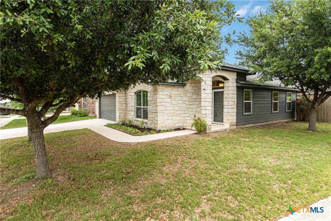 421 Capistrano Drive - Photo 1