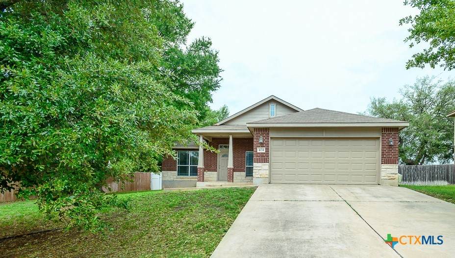 404 Chieftain Trail - Photo 1