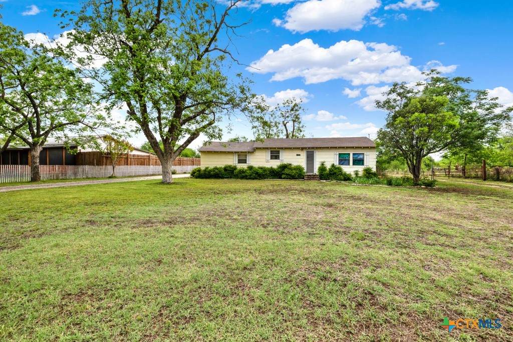 1959 Gruene Road - Photo 1