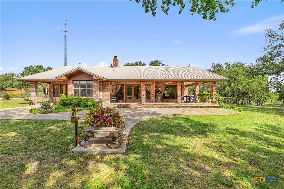 423 County Road 1010 - Photo 1
