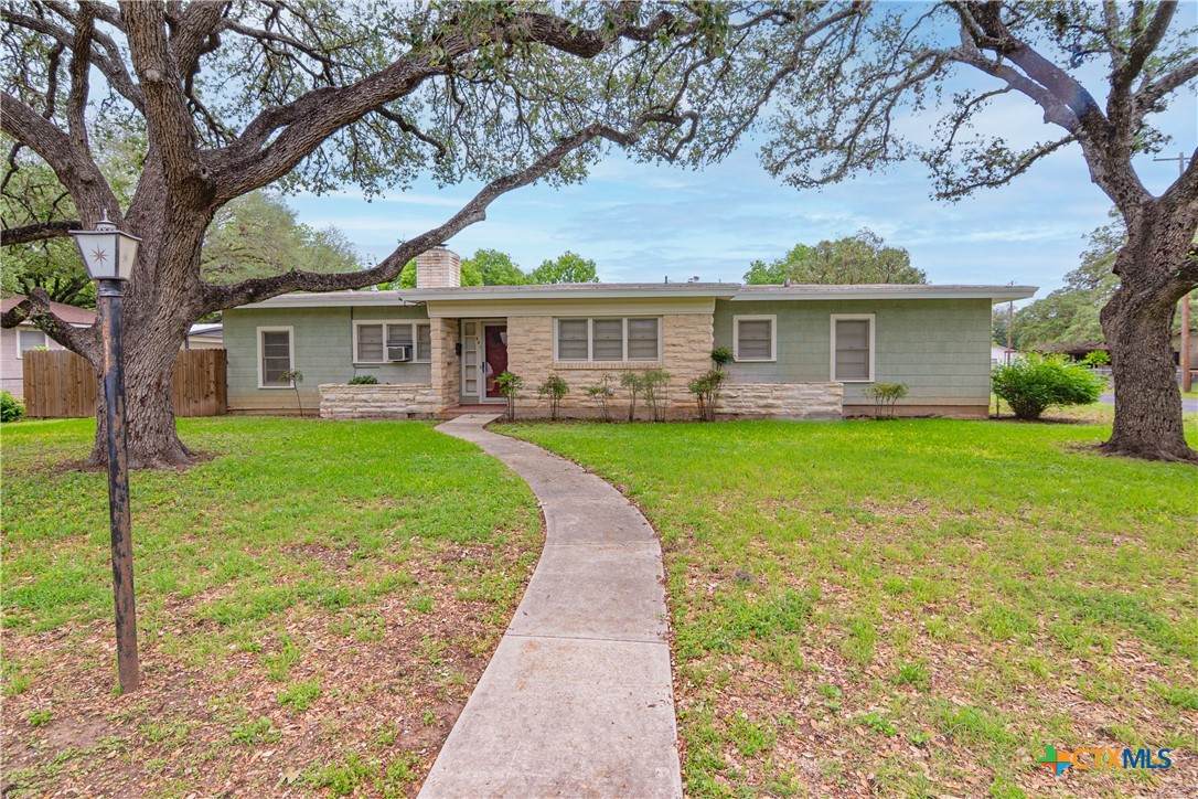 451 Burges Street - Photo 1