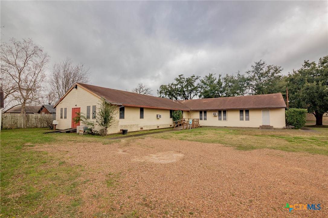 803 Pine Street - Photo 1