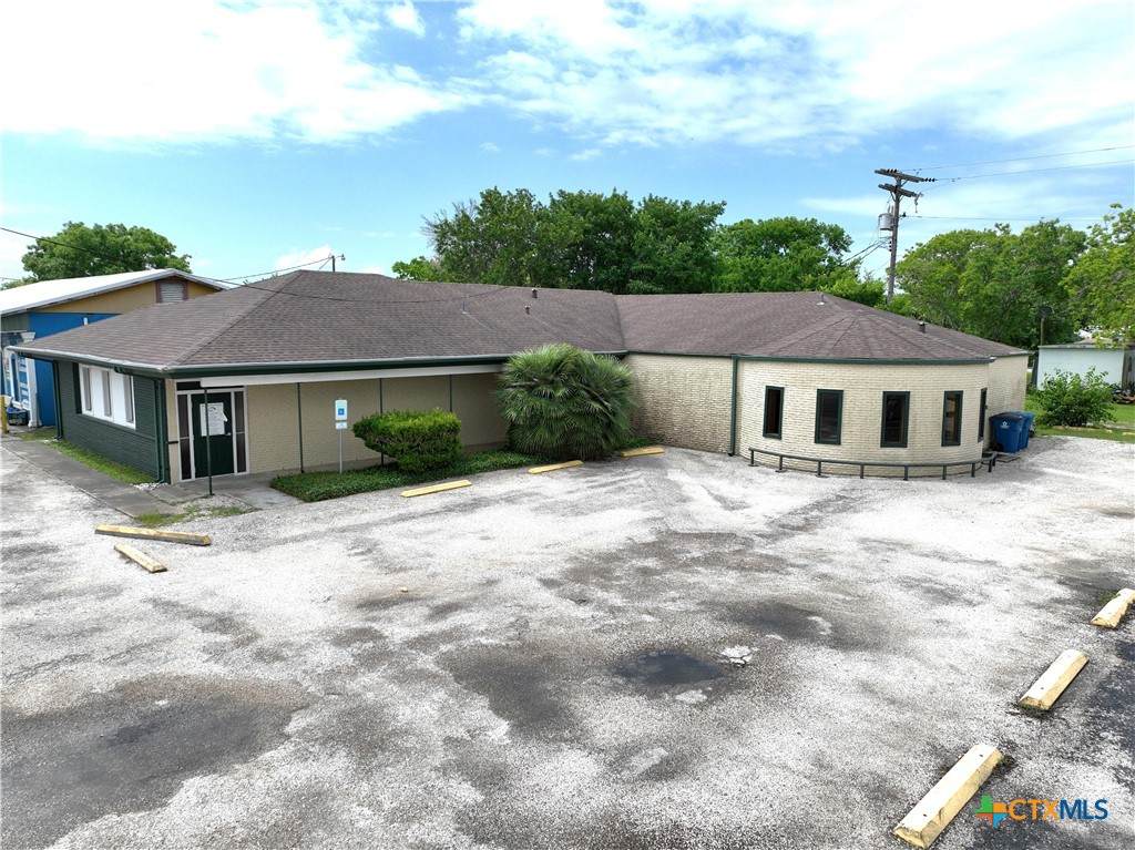 605 Virginia Street - Photo 1