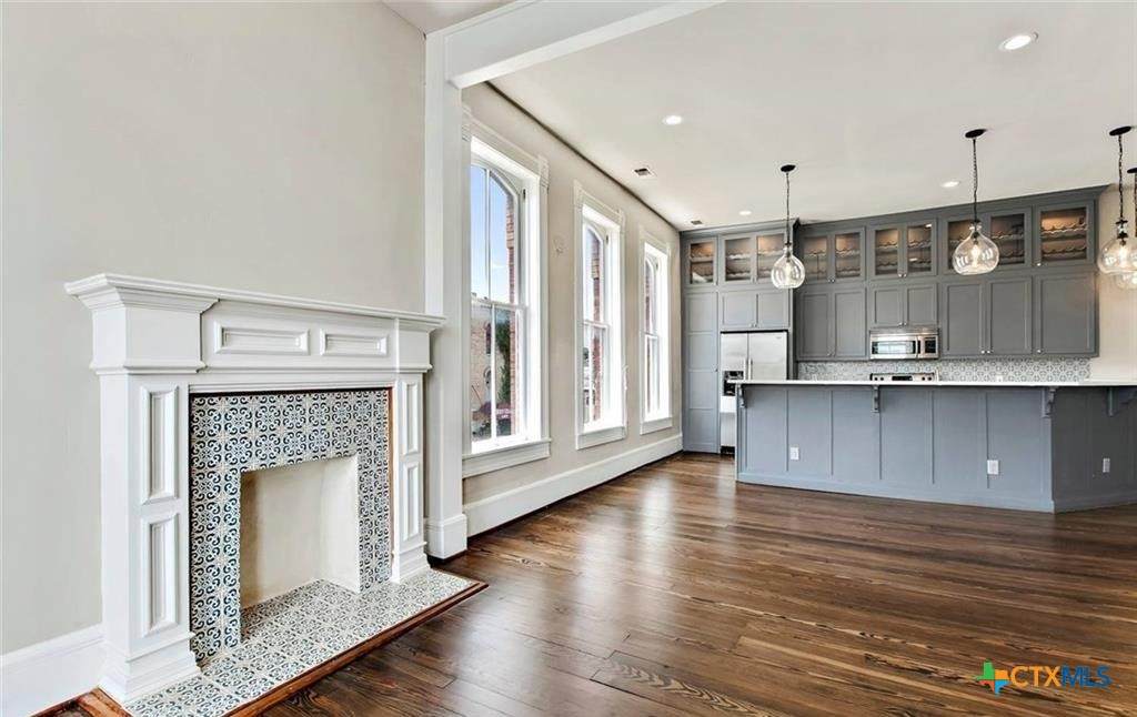 202 Lbj Drive - Photo 1