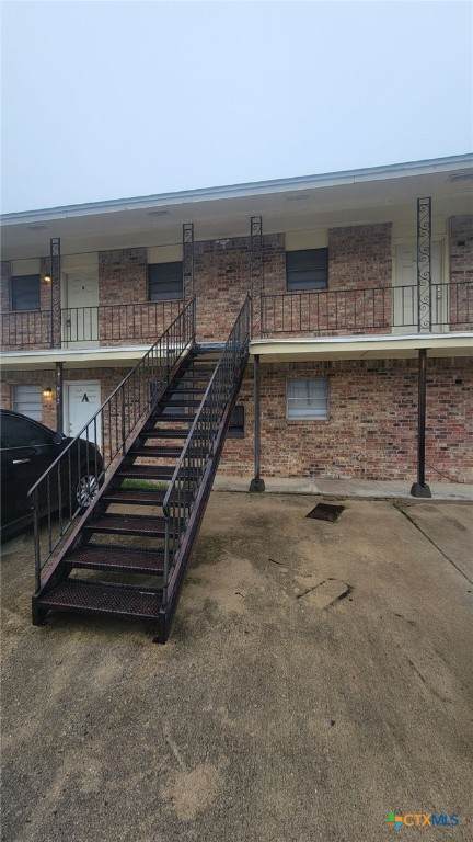 612 Sunset Lane - Photo 1