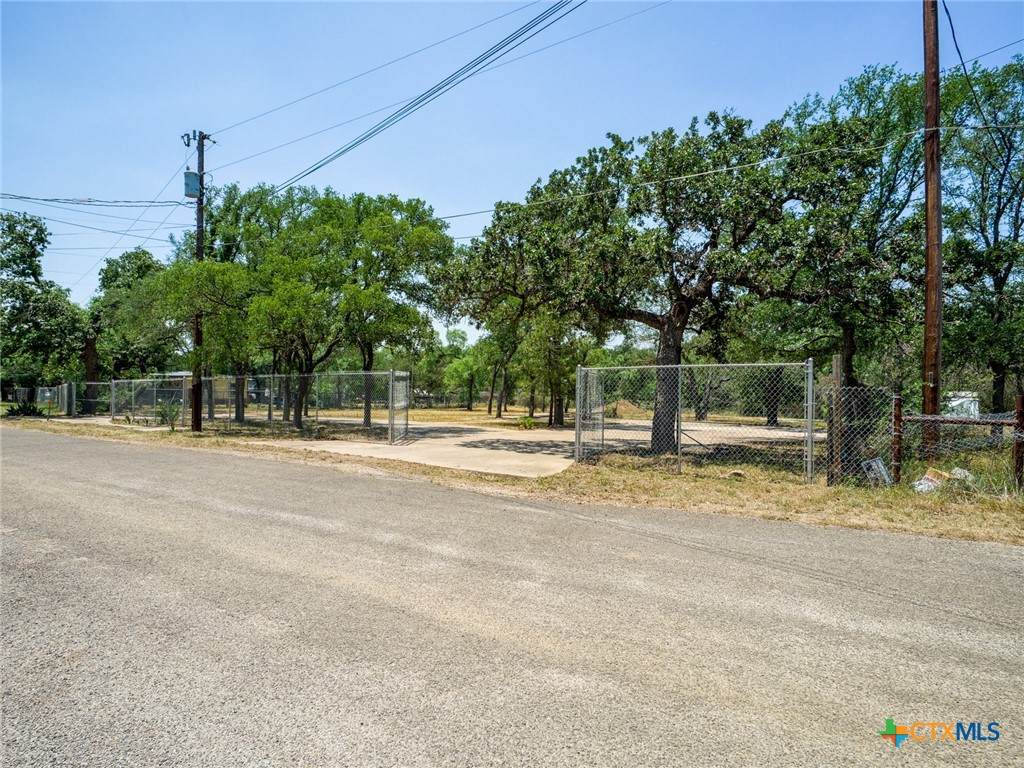 https://bt-photos.global.ssl.fastly.net/centraltx/orig_boomver_1_581352-2.jpg