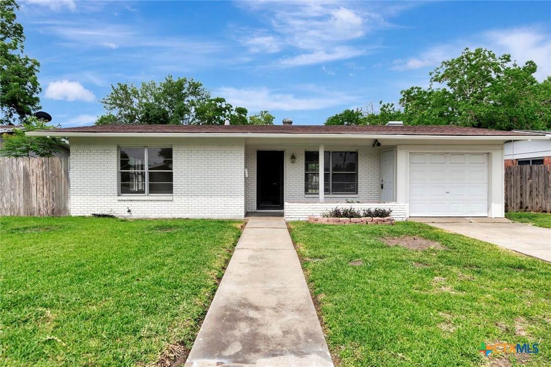 3005 Redwood Drive - Photo 1