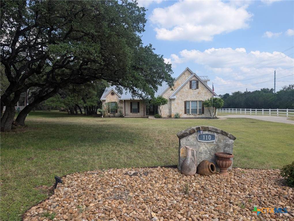 110 Suncrest Drive - Photo 1