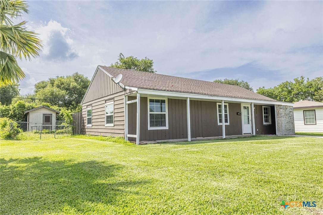 123 Burnet Street - Photo 1