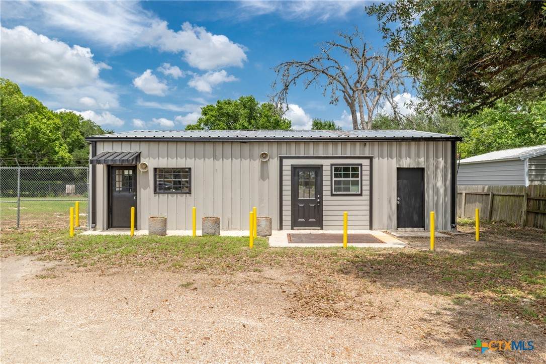 530 Seydler Street - Photo 1