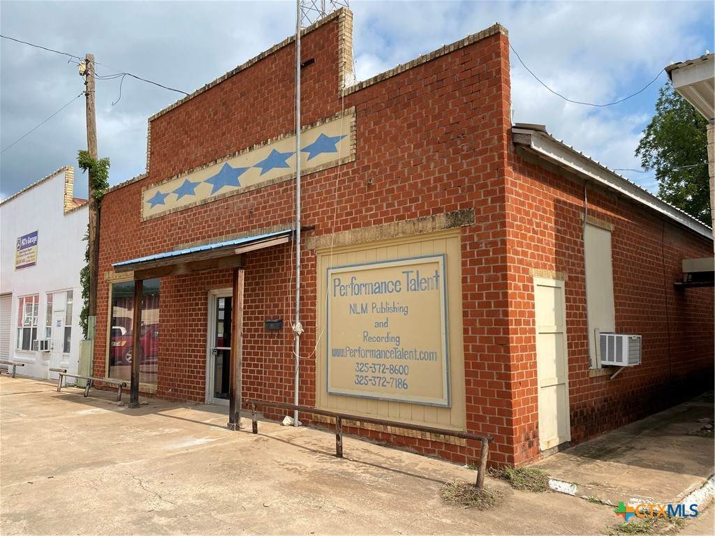111 Wallace Street - Photo 1
