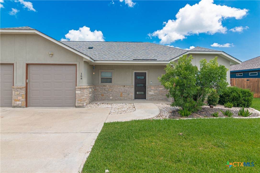 168 Navarro Crossing - Photo 1