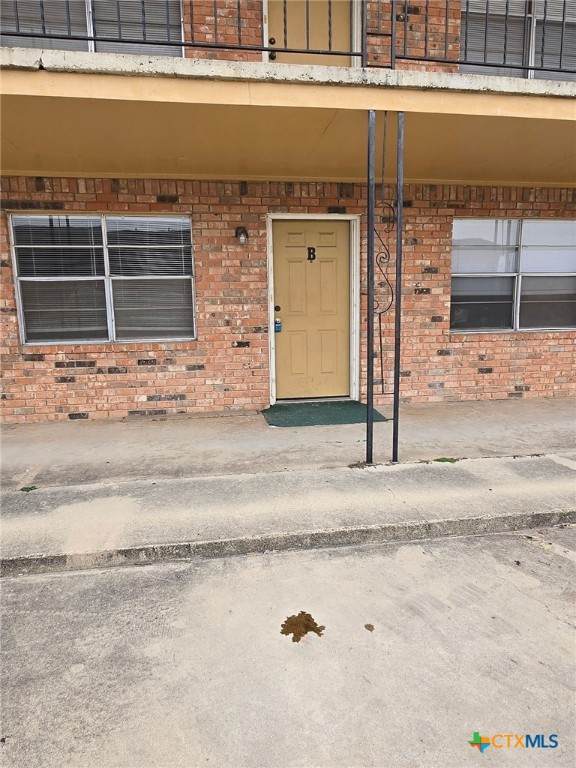 309 Sunset Lane - Photo 1