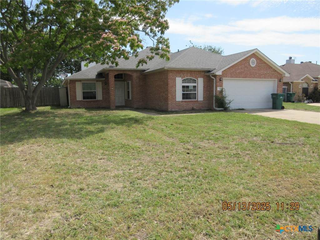 513 Hogan Drive - Photo 1