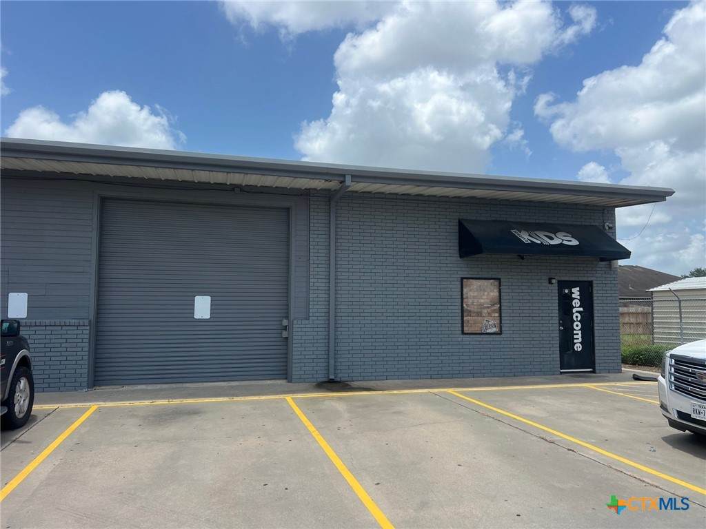 108 Cozzi Circle - Photo 1