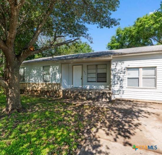 1004 5th Street - Photo 1